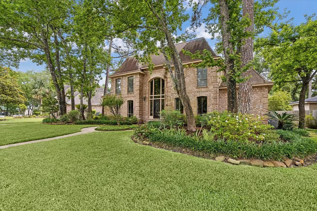 Photo 3 of 2519 Golden Pond Drive, Kingwood, TX