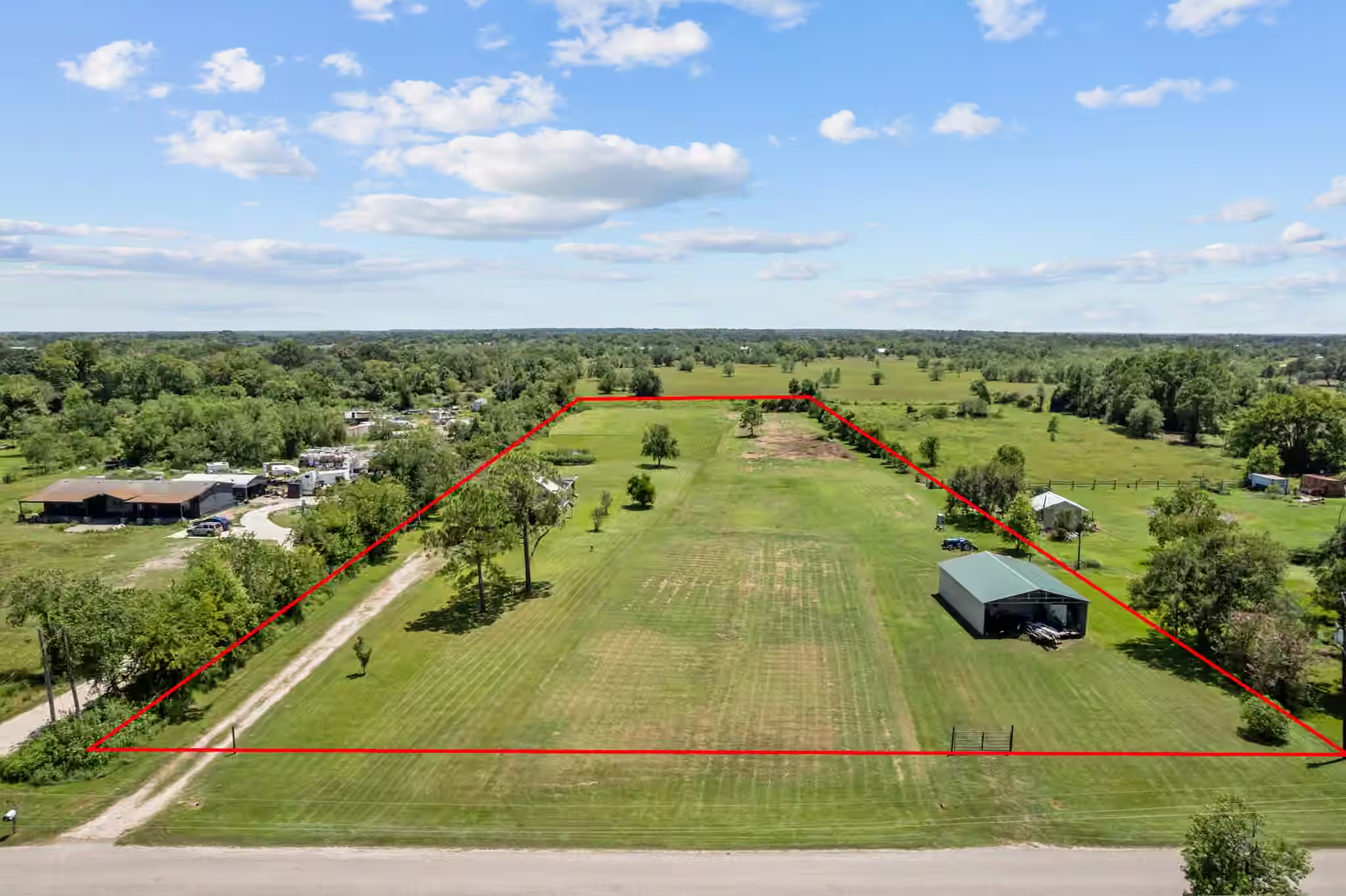 Photo of 5531 County Road 435, Alvin, TX 77511