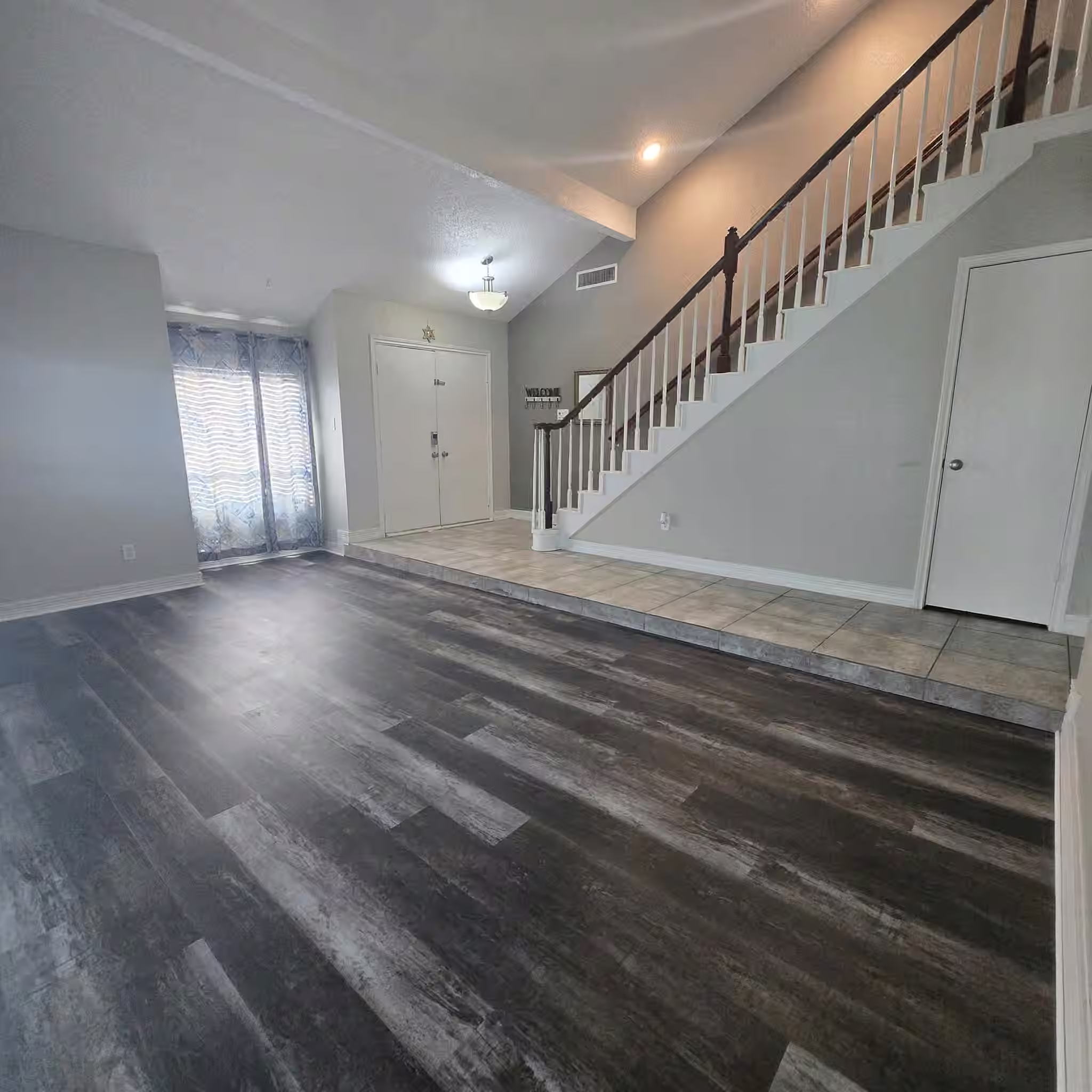 Photo 6 of 12410 Seaswept Drive, Houston, TX