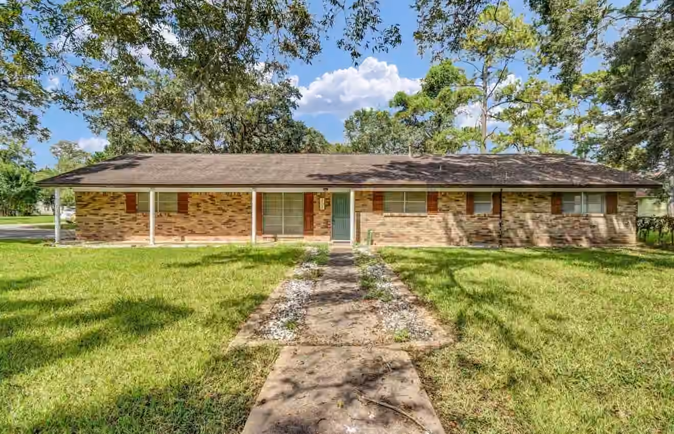 Photo of 404 S 14th Street, West Columbia, TX