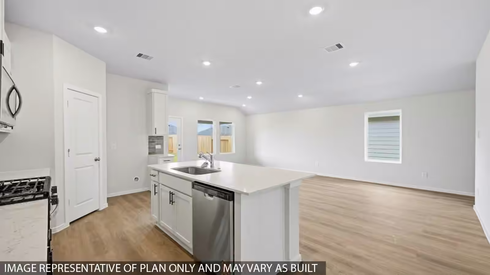 Photo 3 of 16506 Pinecone Grove Lane, Magnolia, TX