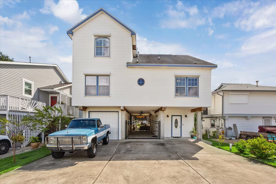 Photo of 33 N Flamingo Street, La Marque, TX 77568