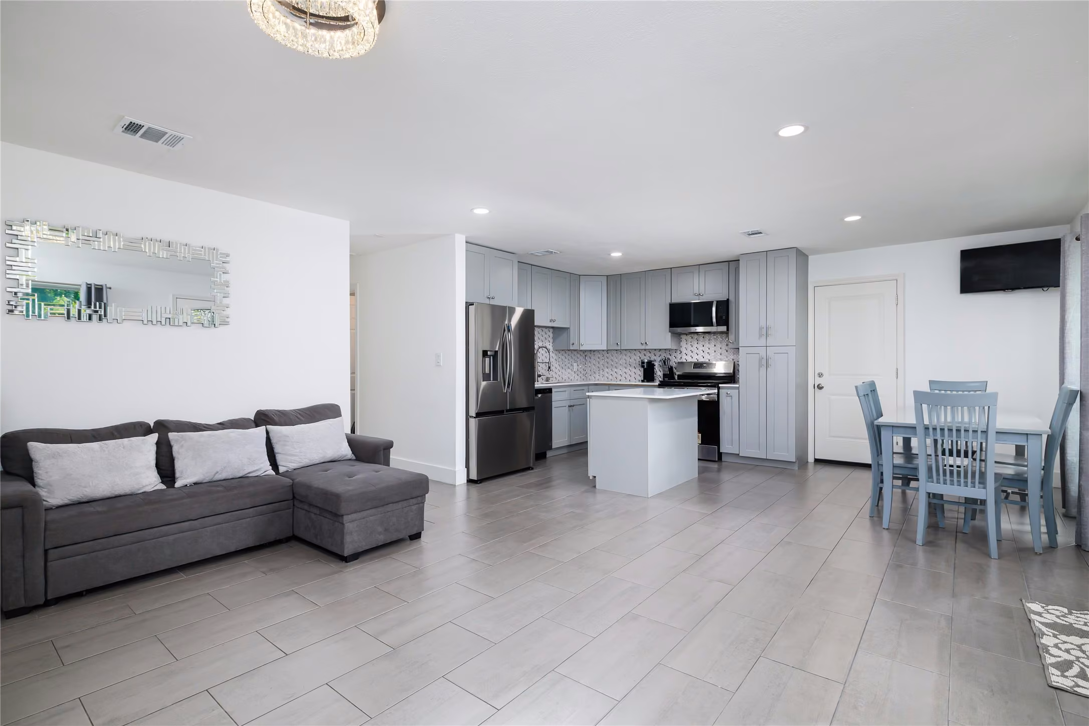 Photo 7 of 29 N Wavy Oak Circle, The Woodlands, TX
