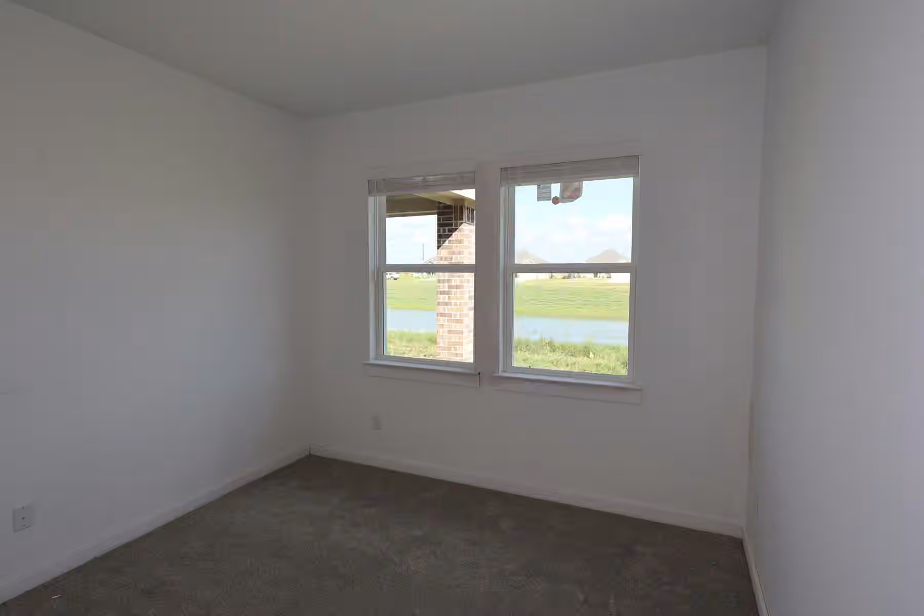 Photo 6 of 12027 Old Fashion Circle, Mont Belvieu, TX