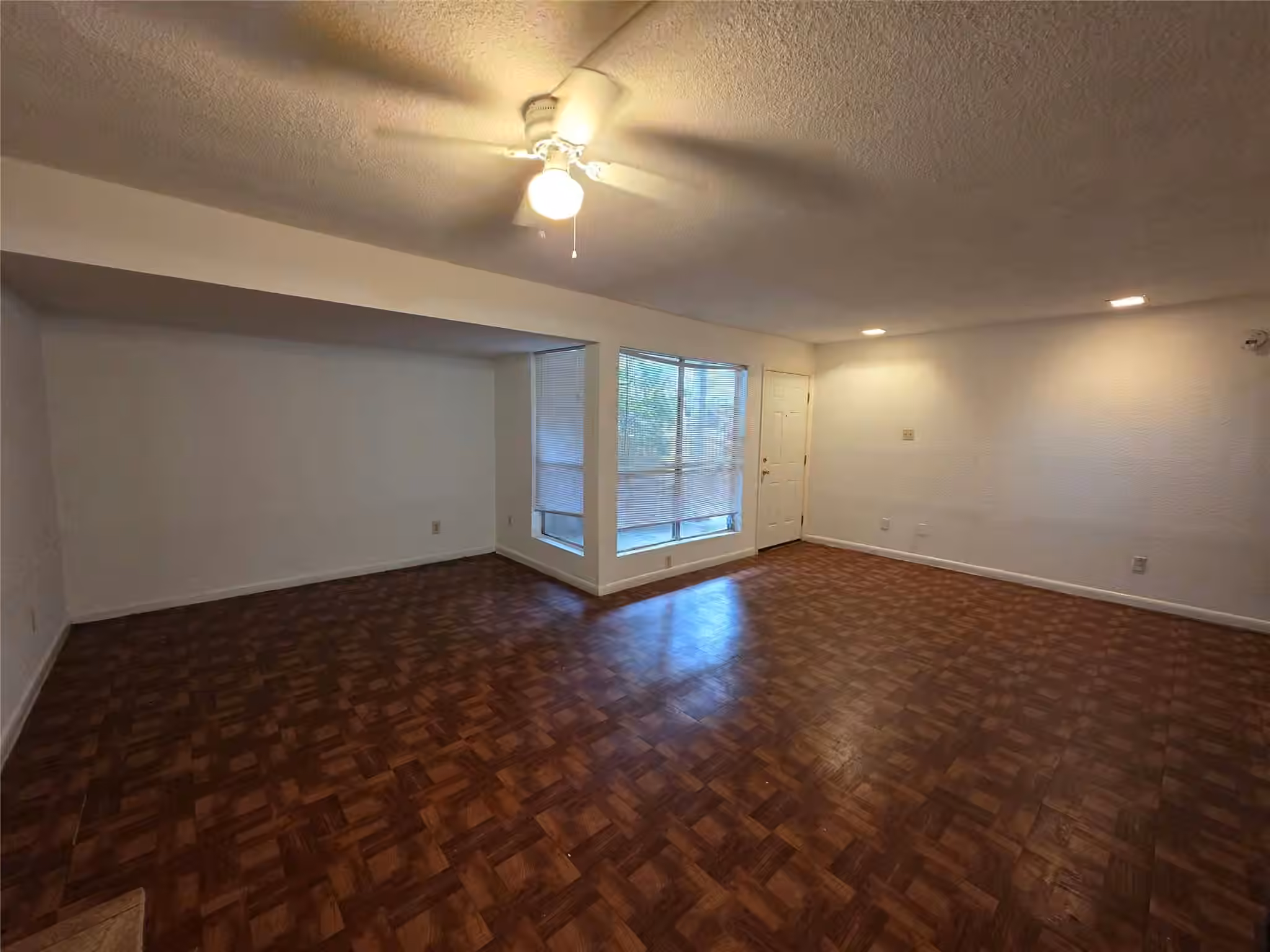 Photo 5 of 781 Country Place Drive 1085, Houston, TX