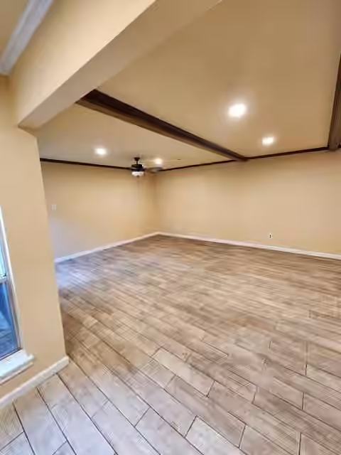 Photo 3 of 9614 Halkirk Street, Spring, TX