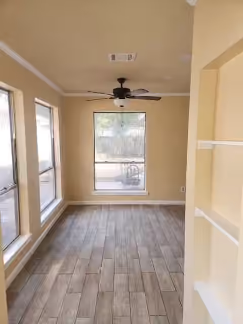 Photo 5 of 9614 Halkirk Street, Spring, TX