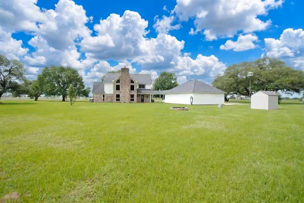 Photo 4 of 1022 Pearl Lane, Eagle Lake, TX