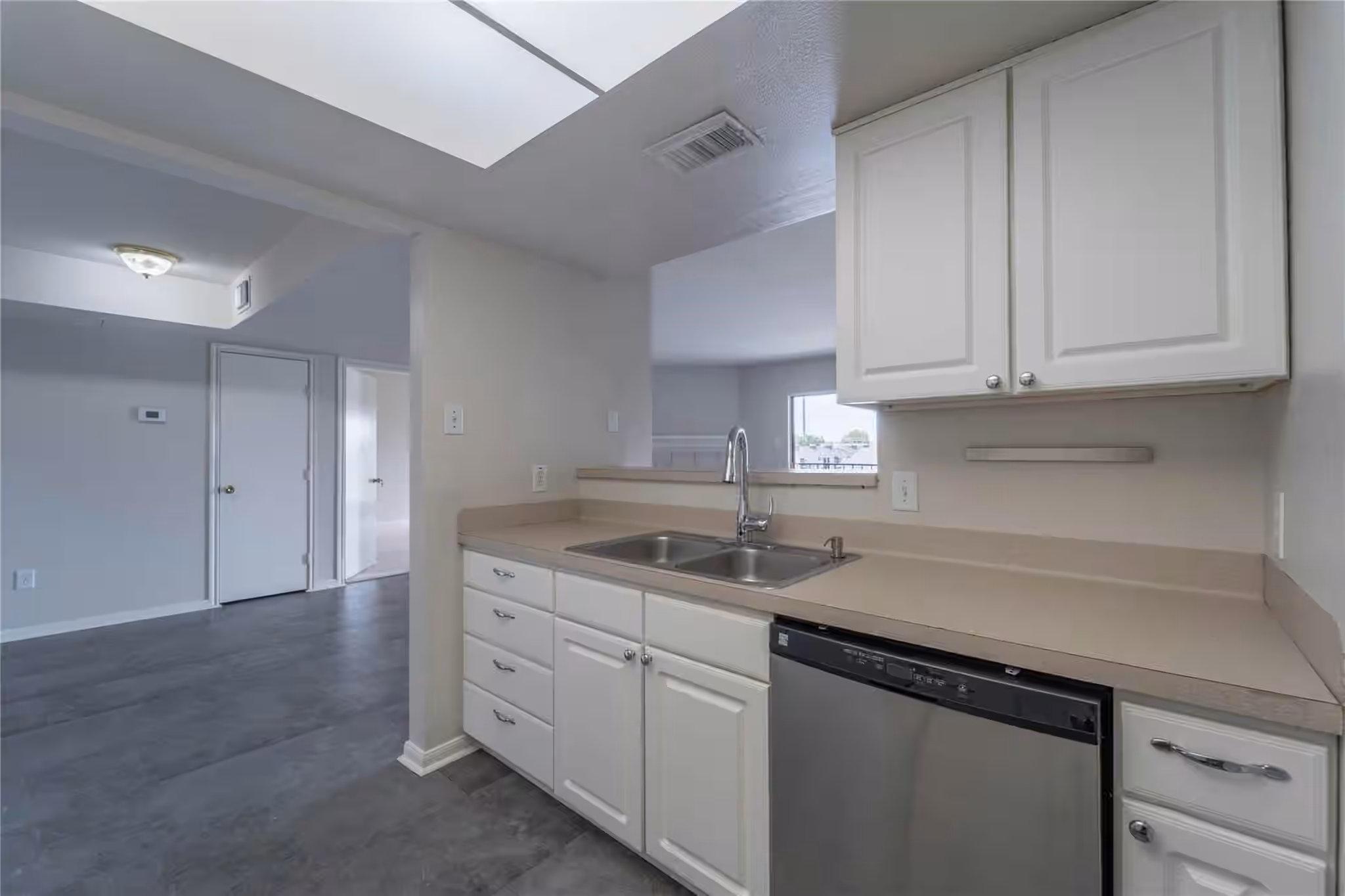Photo 3 of 2824 S Bartell Drive 39, Houston, TX
