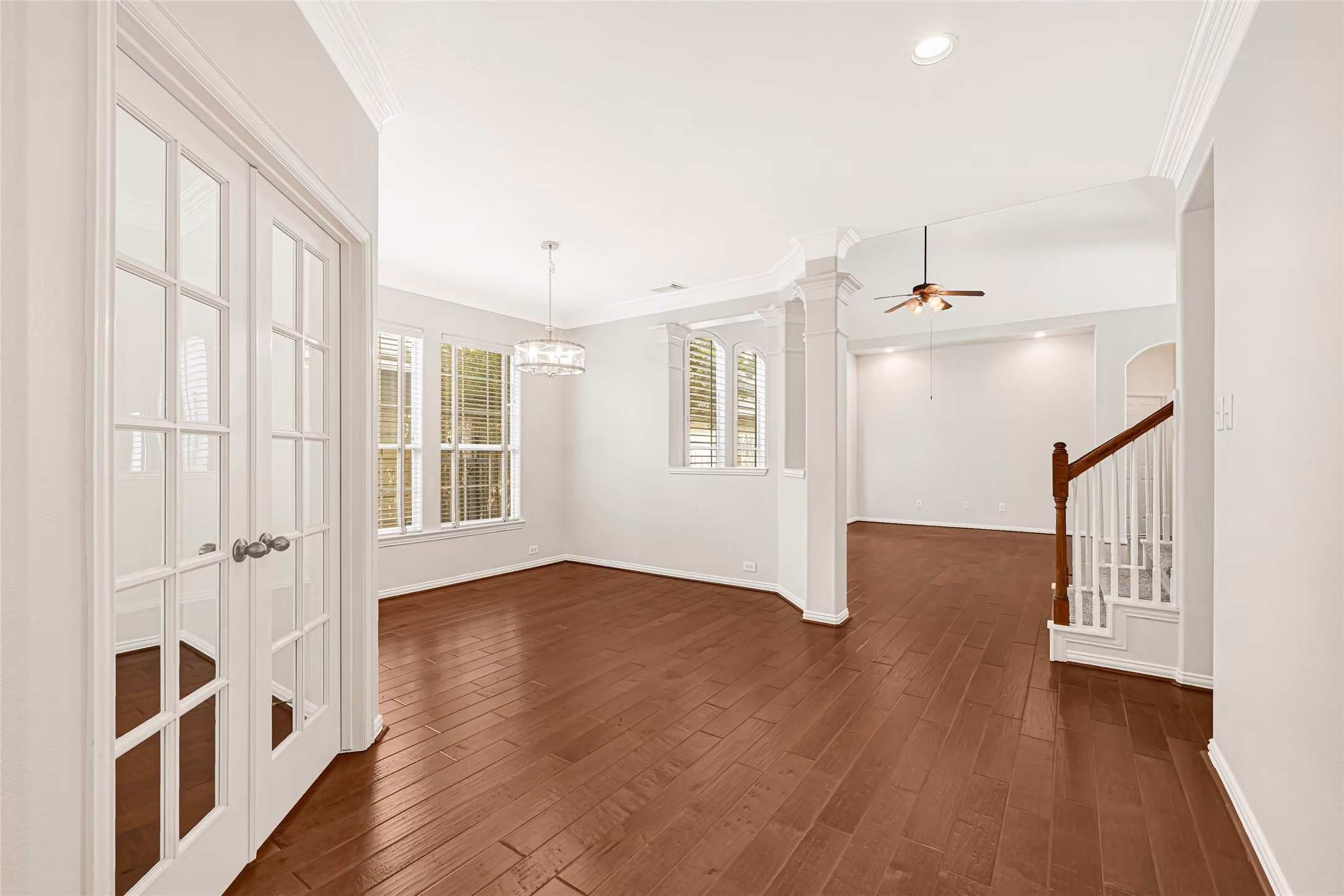 Photo 5 of 2910 Crescent Oaks Park Lane, Spring, TX