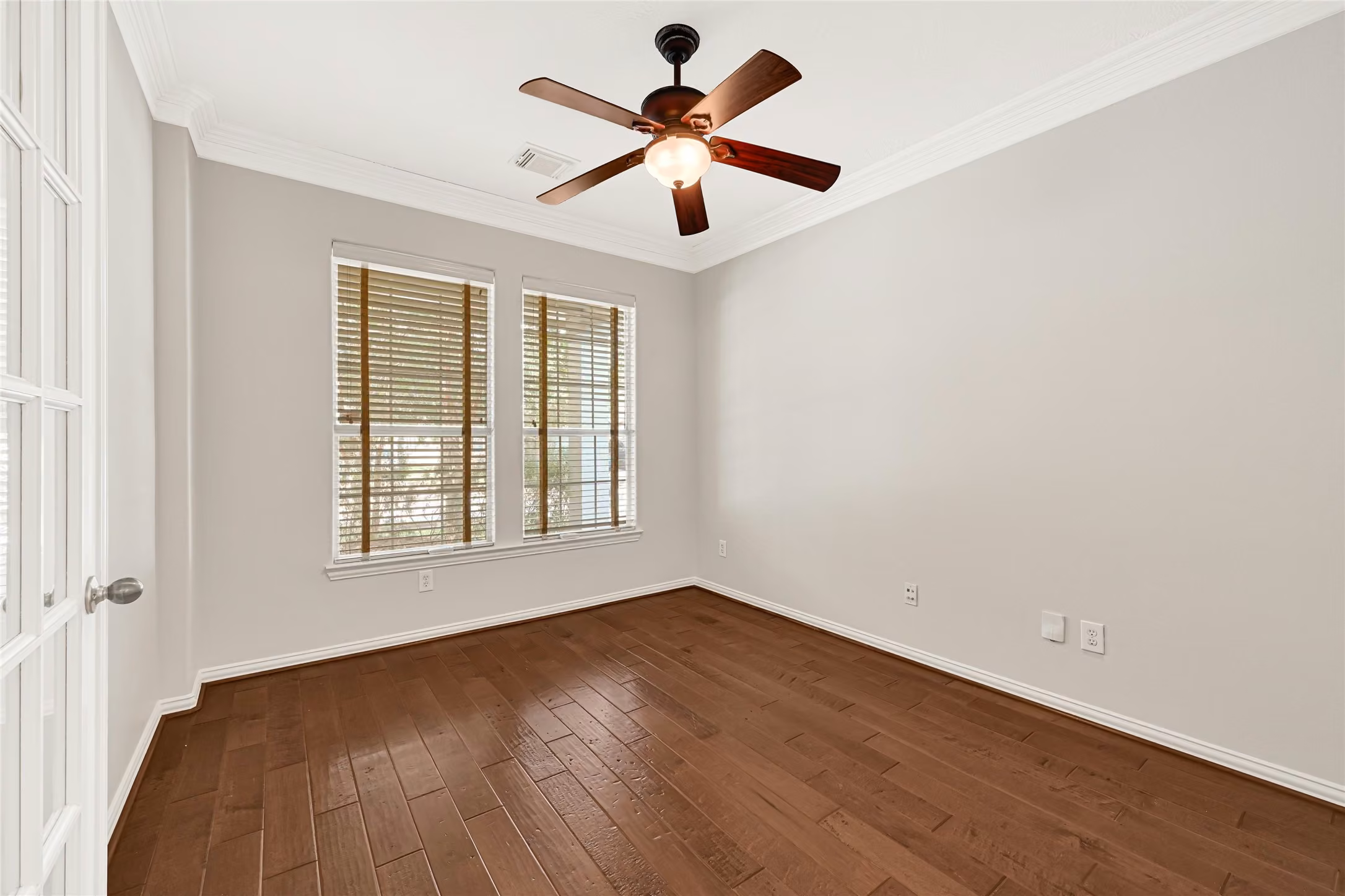 Photo 6 of 2910 Crescent Oaks Park Lane, Spring, TX