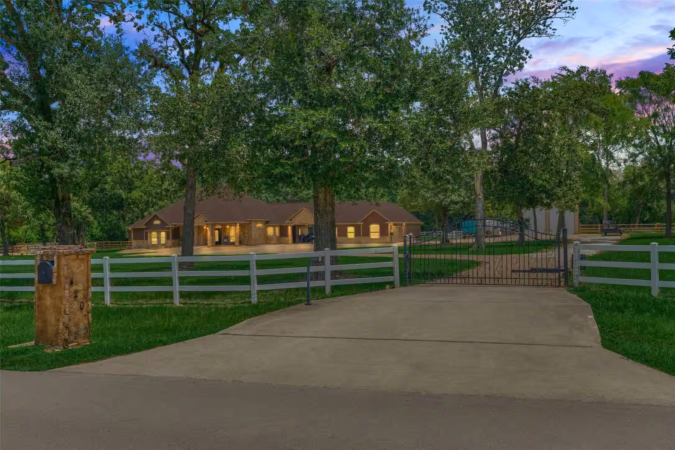 Photo of 420 Ruel Road, Magnolia, TX 77355