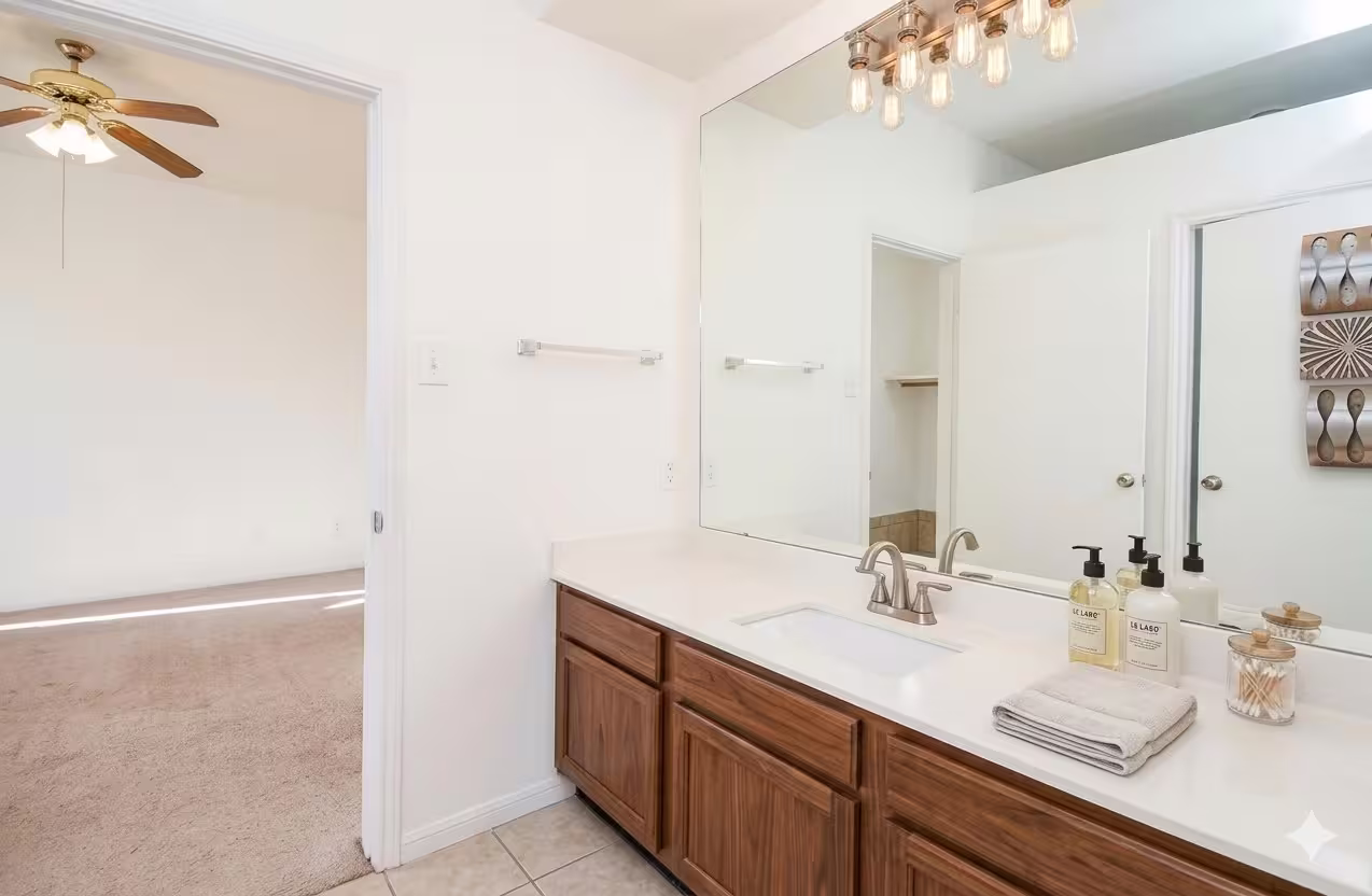 Photo 6 of 2121 El Paseo Street 1807, Houston, TX
