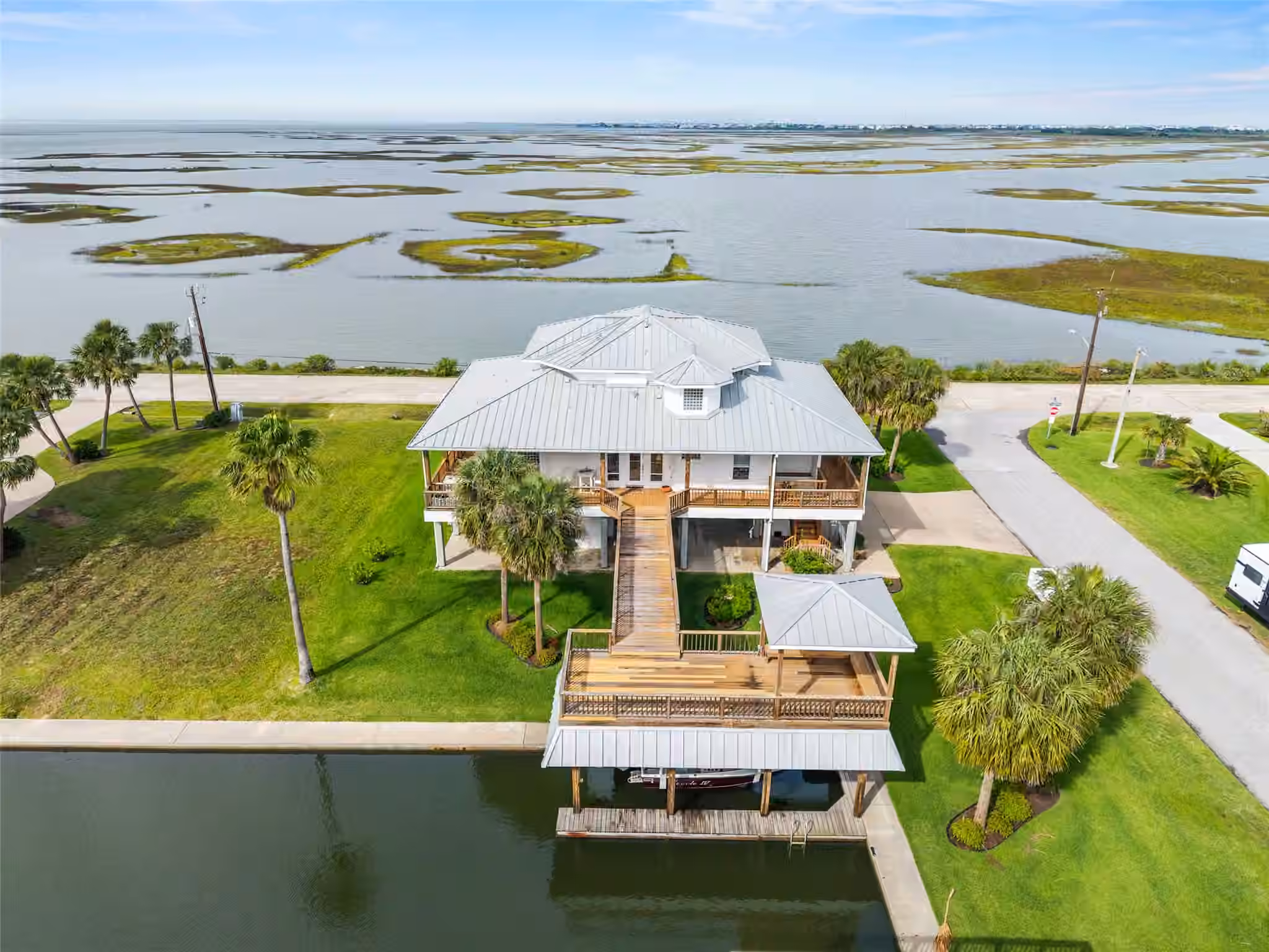 Photo of 4301 Jolly Roger Road, Jamaica Beach, TX 77554