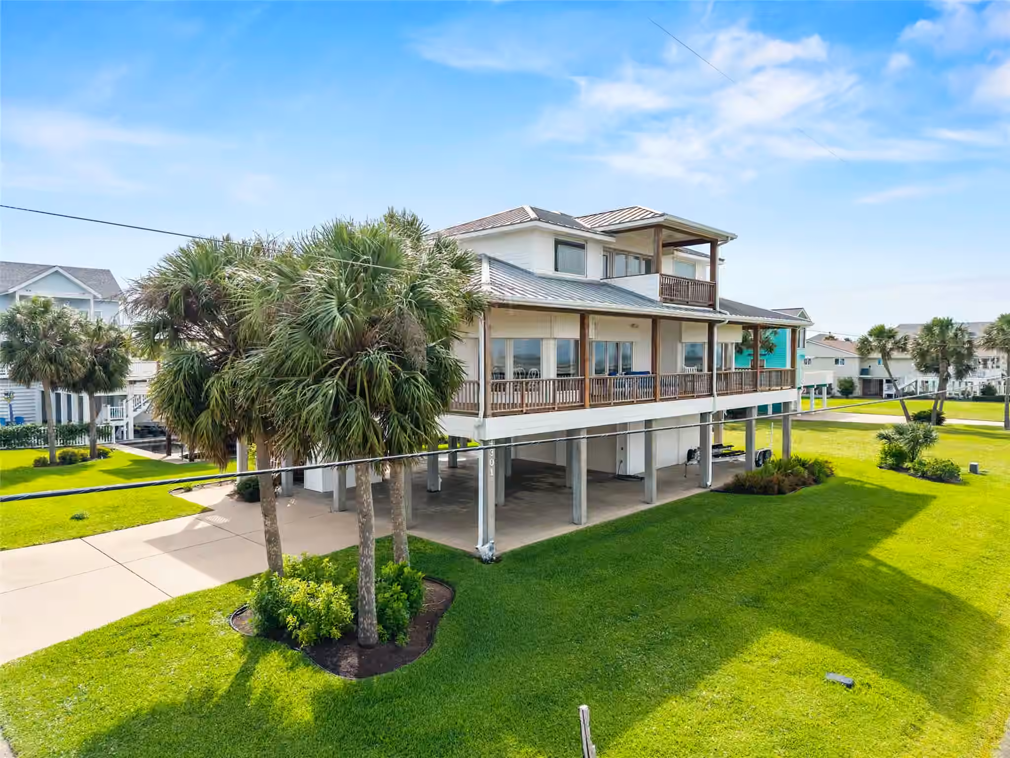 Photo 5 of 4301 Jolly Roger Road, Jamaica Beach, TX