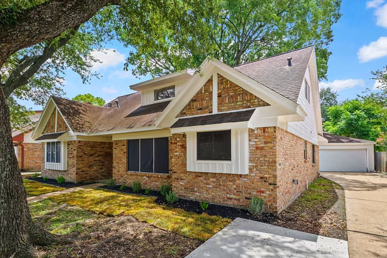 Photo 3 of 2706 Burke Road, Pasadena, TX