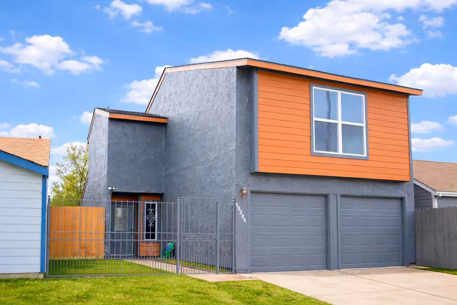 Photo 2 of 10260 Bridgeland Lane, Houston, TX