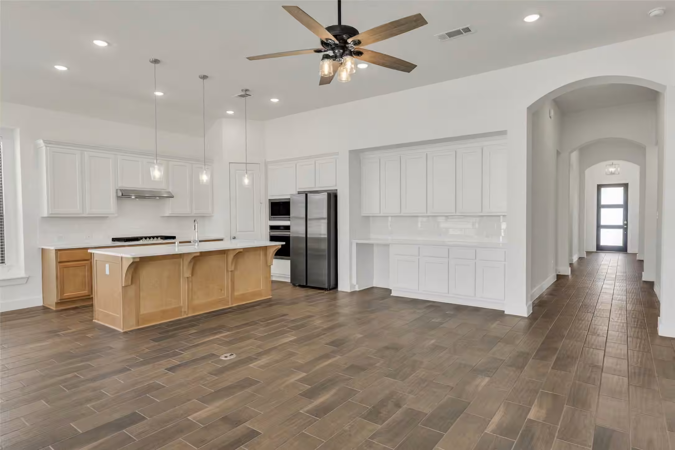 Photo 7 of 21350 Oakley Claremont Court, Magnolia, TX