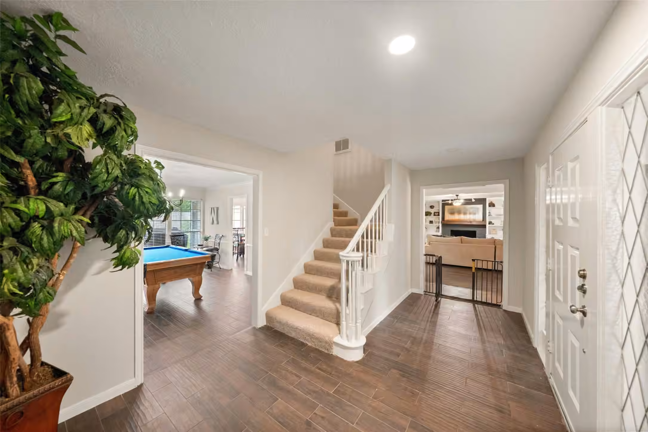 Photo 3 of 675 Stonewall Jackson Drive, Conroe, TX