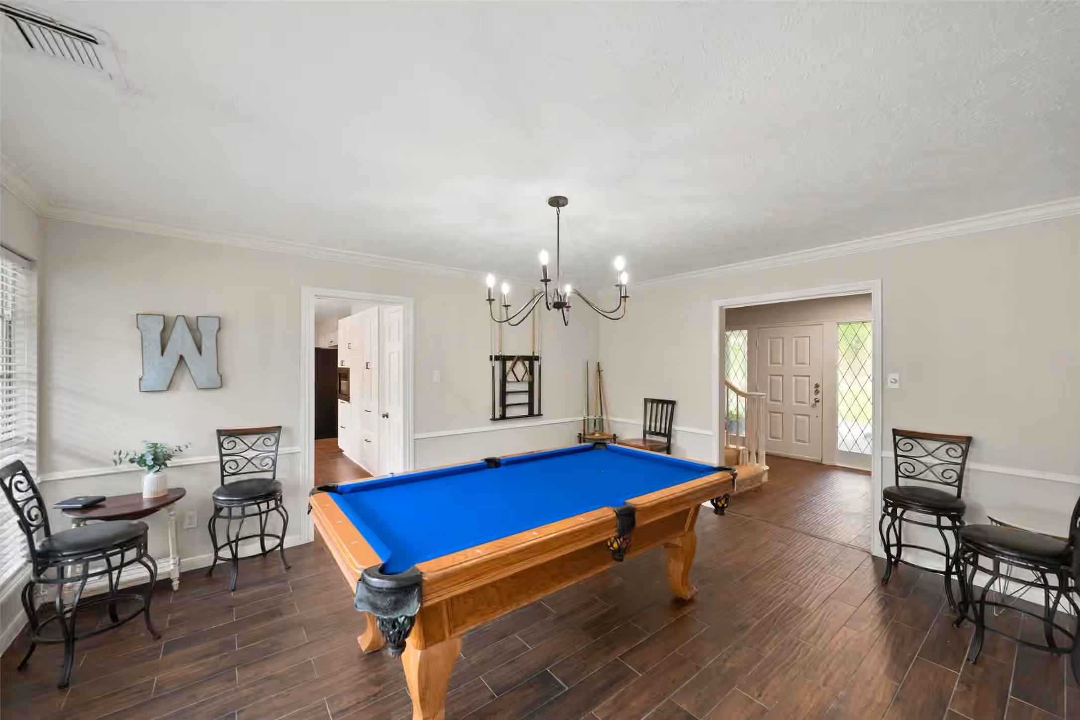 Photo 5 of 675 Stonewall Jackson Drive, Conroe, TX