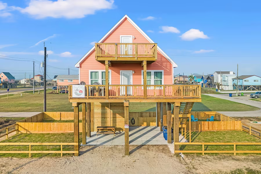 Photo of 106 Pelican Place, Surfside Beach, TX 77541