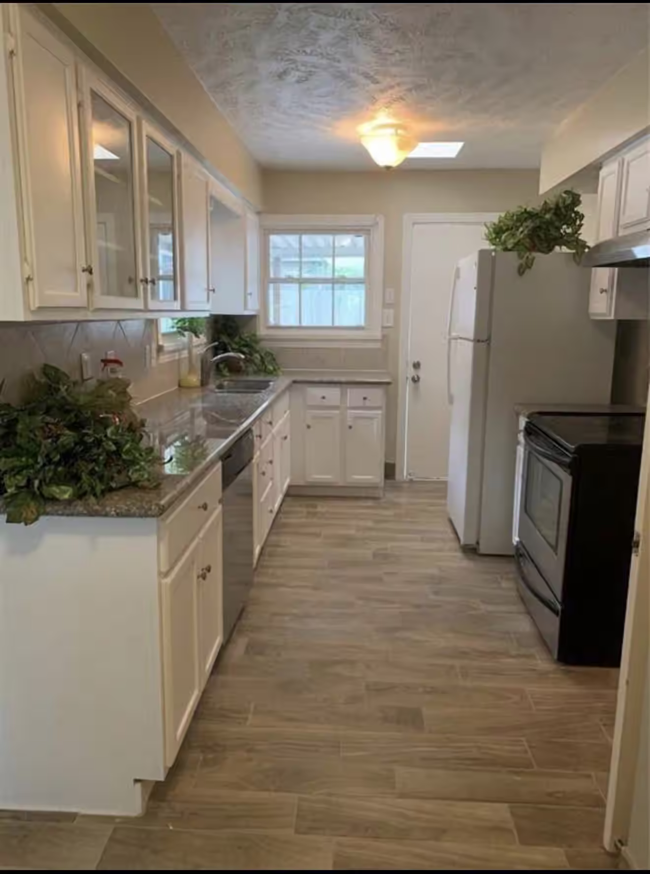 Photo 6 of 6203 S Rice Avenue, Bellaire, TX