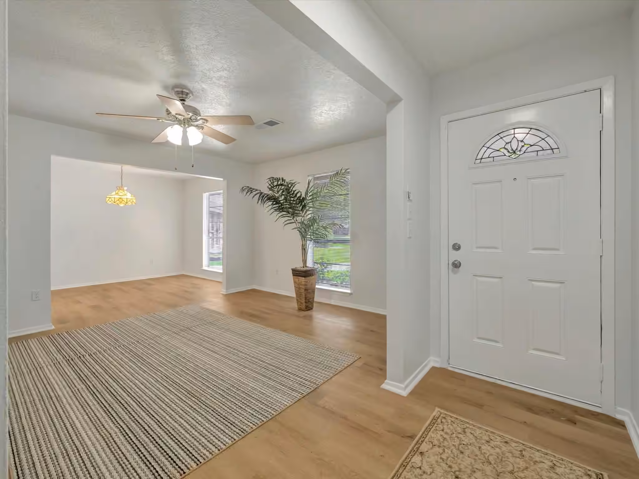 Photo 5 of 1003 Richvale Lane, Houston, TX