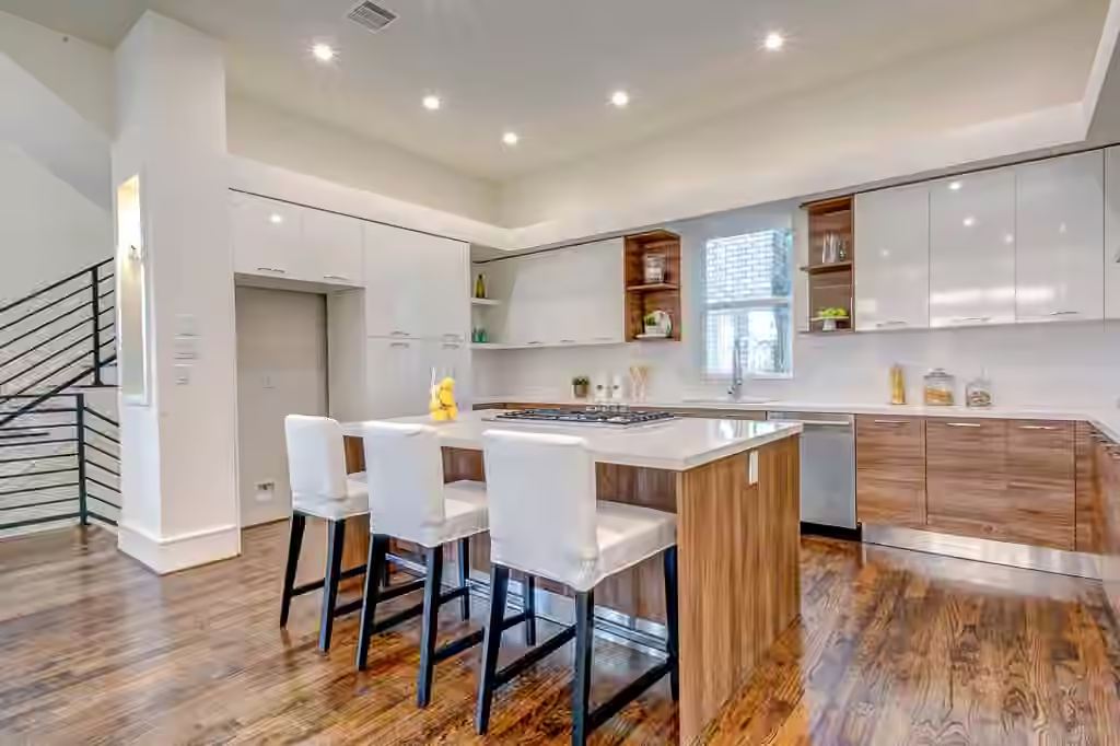 Photo 6 of 6007 San Felipe B, Houston, TX