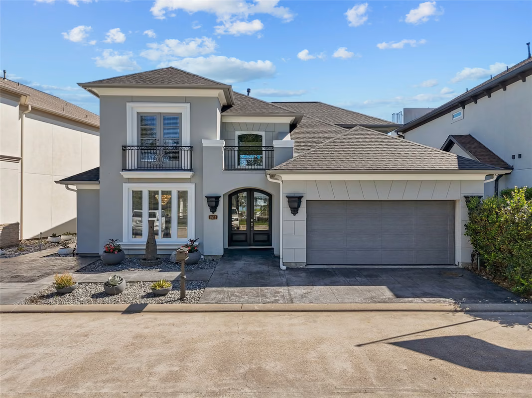 Photo 2 of 1511 Waterside Drive, League City, TX