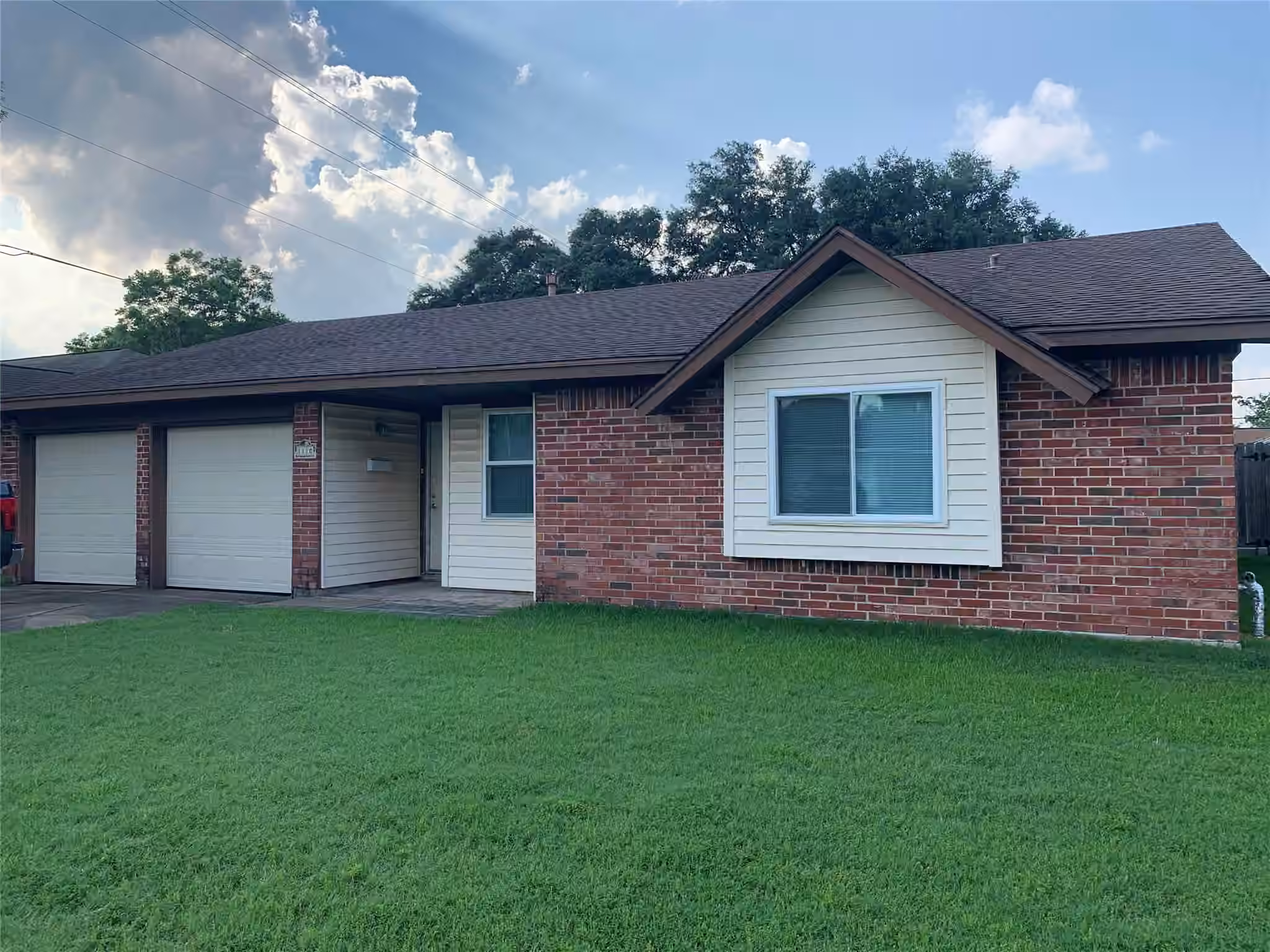 Photo of 1110 E Rutgers Lane, Deer Park, TX