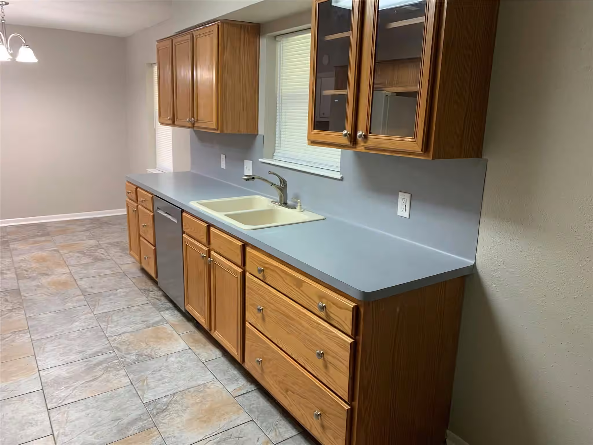 Photo 5 of 1110 E Rutgers Lane, Deer Park, TX
