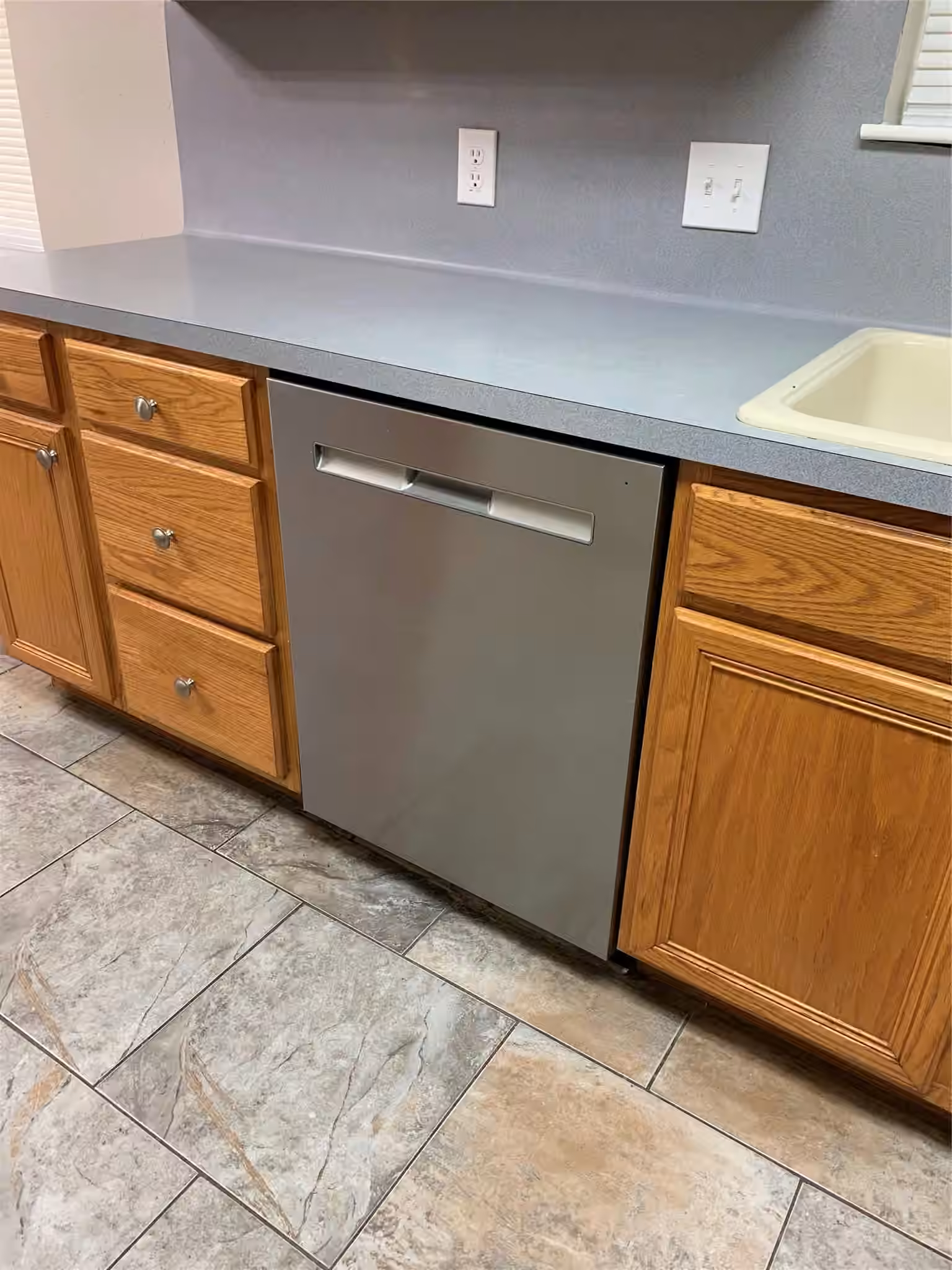 Photo 6 of 1110 E Rutgers Lane, Deer Park, TX