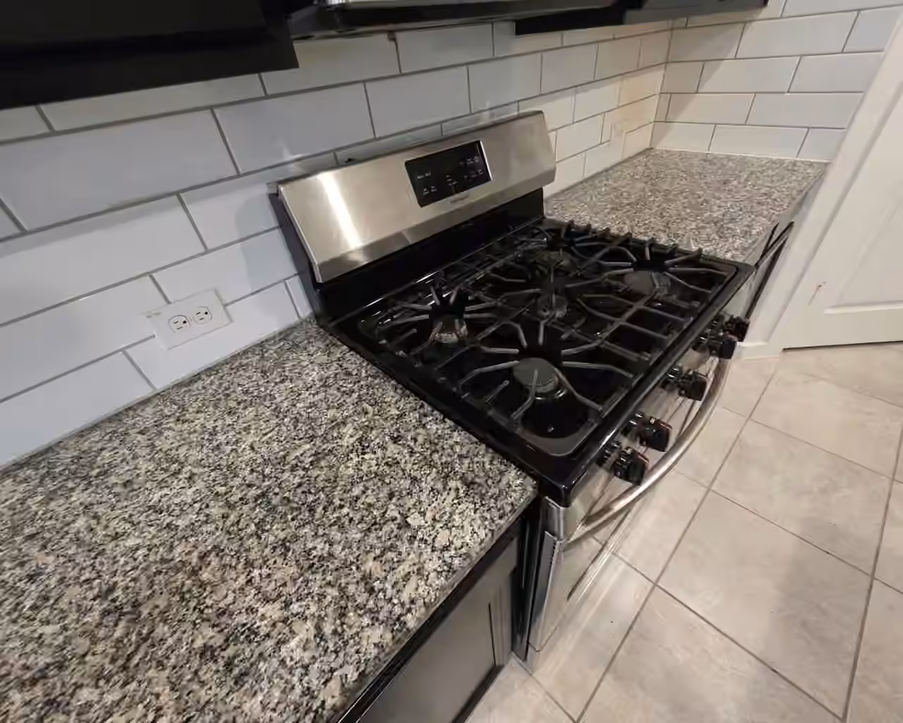 Photo 4 of 9222 Melmack Drive, Rosharon, TX