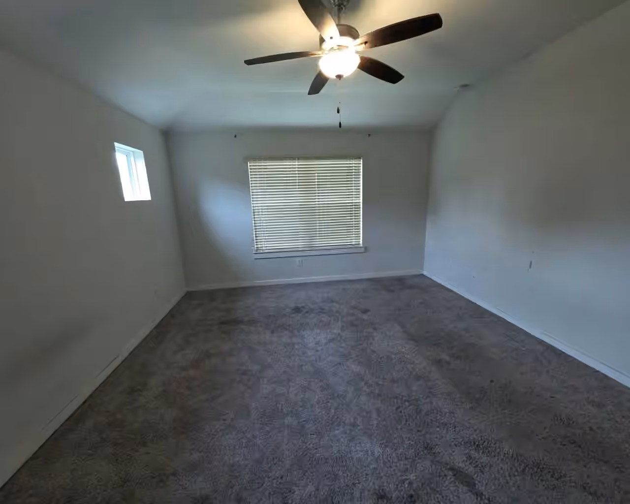 Photo 7 of 9222 Melmack Drive, Rosharon, TX