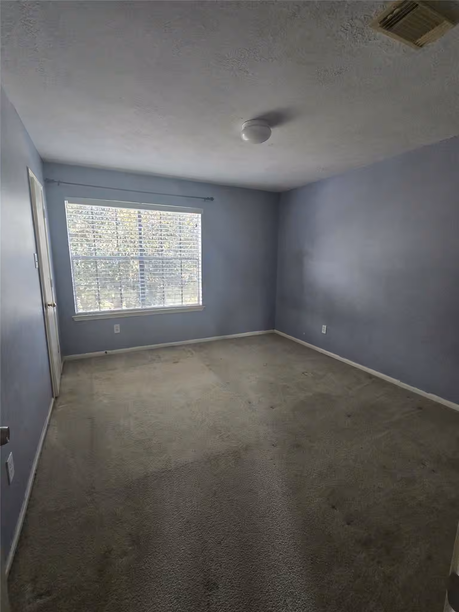 Photo 7 of 3006 Greenbriar Springs Drive, Houston, TX