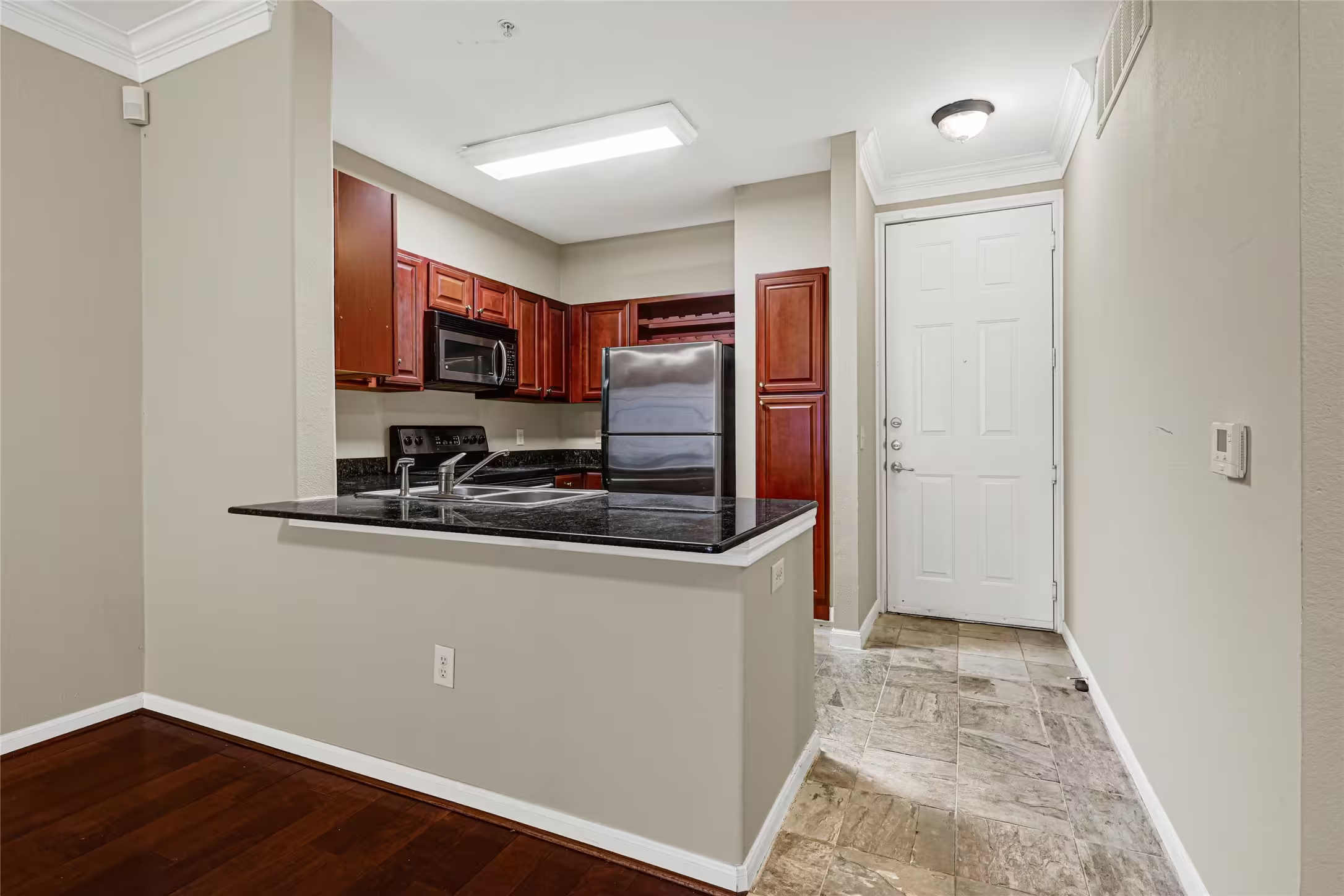 Photo 4 of 7575 Kirby Drive 3308, Houston, TX