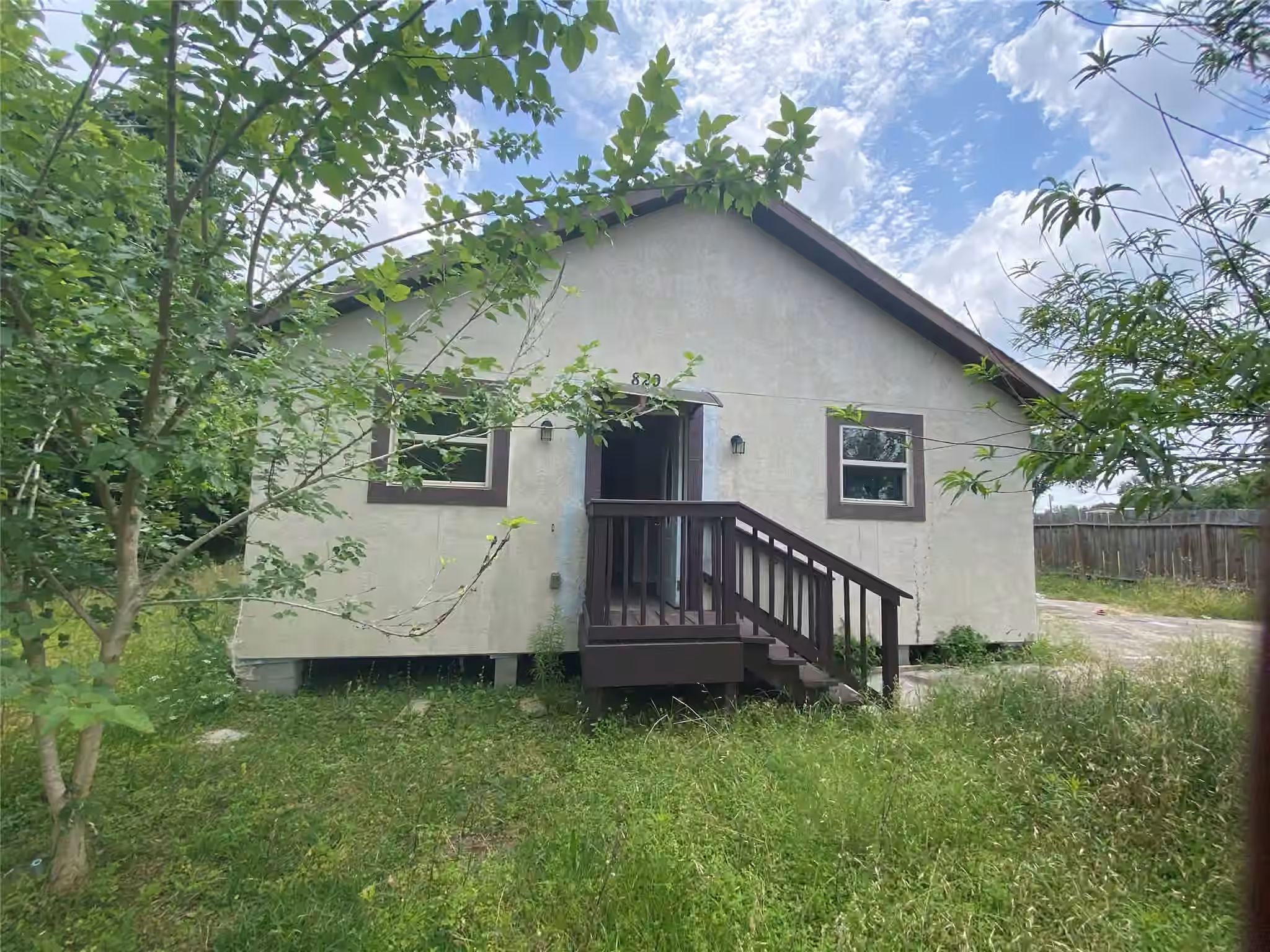Photo 2 of 829 Fair Street, Houston, TX