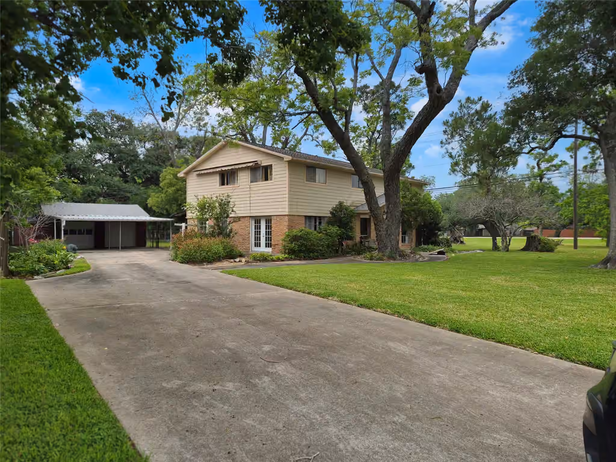 Photo 3 of 102 Post Oak, Lake Jackson, TX