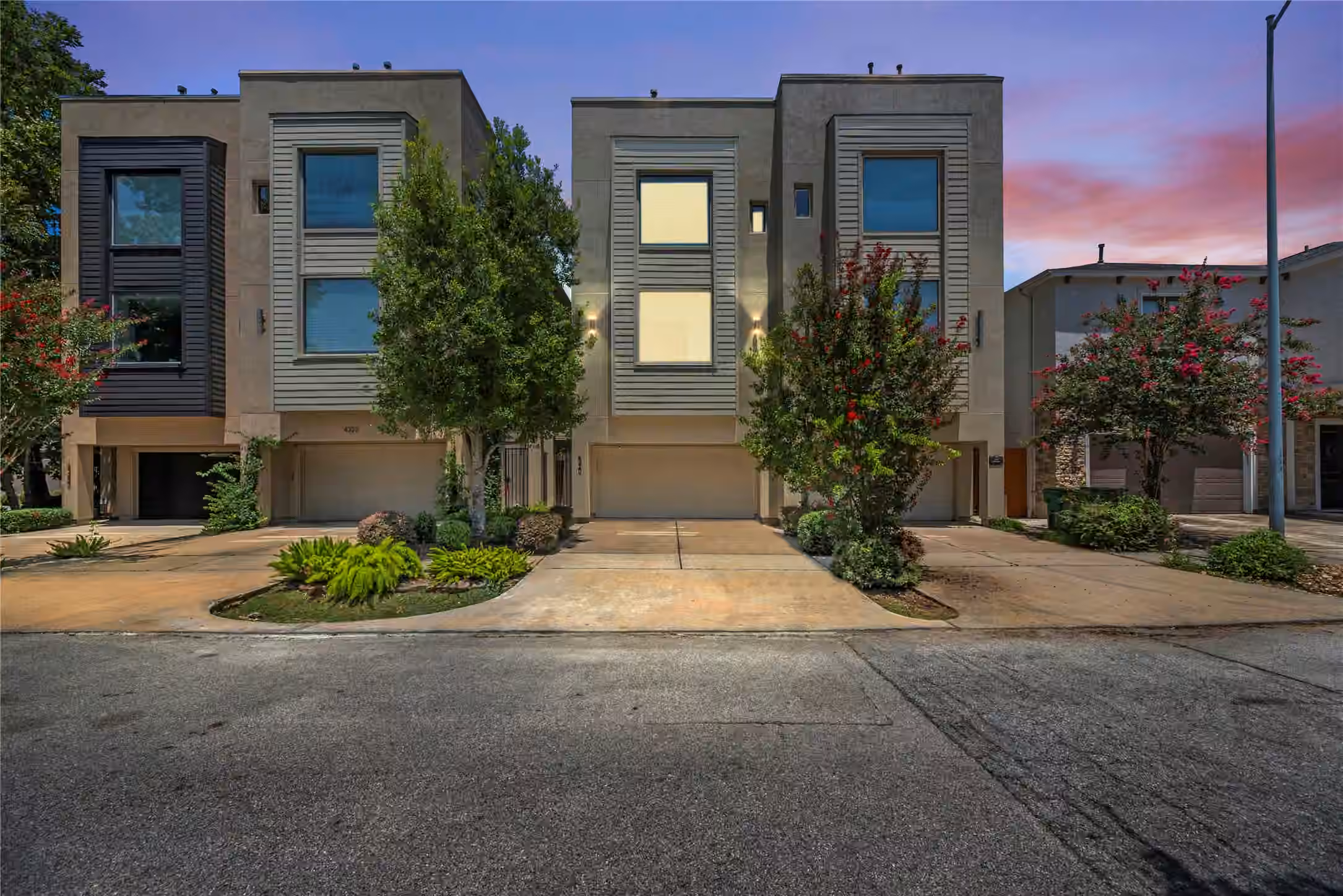 Photo of 4320 Blossom Street, Houston, TX 77007