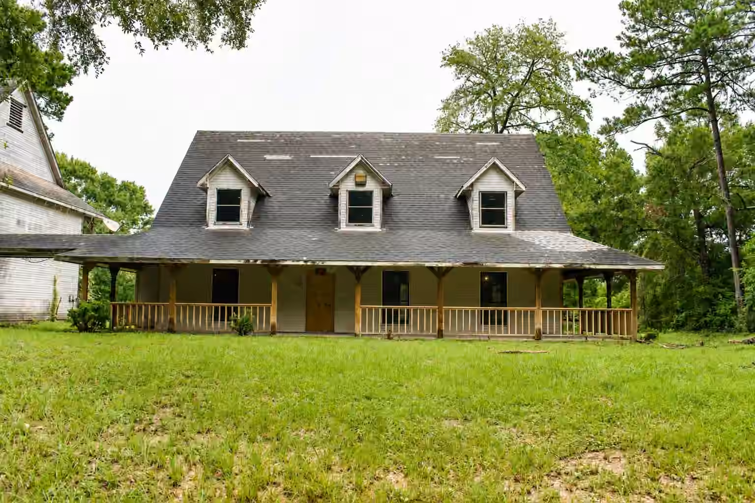 Photo of 400 Tymel Ln, Cleveland, TX