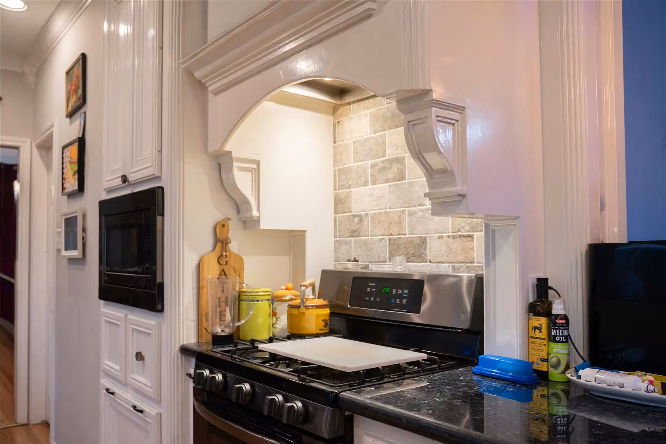 Photo 5 of 1306 Shady Grove Court, Seabrook, TX