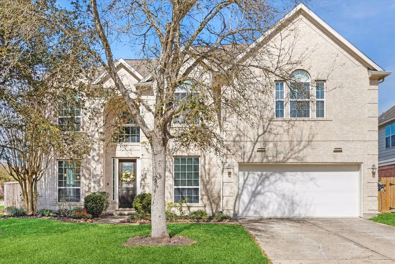 Photo 3 of 13115 Hampton Bay Drive, Pearland, TX