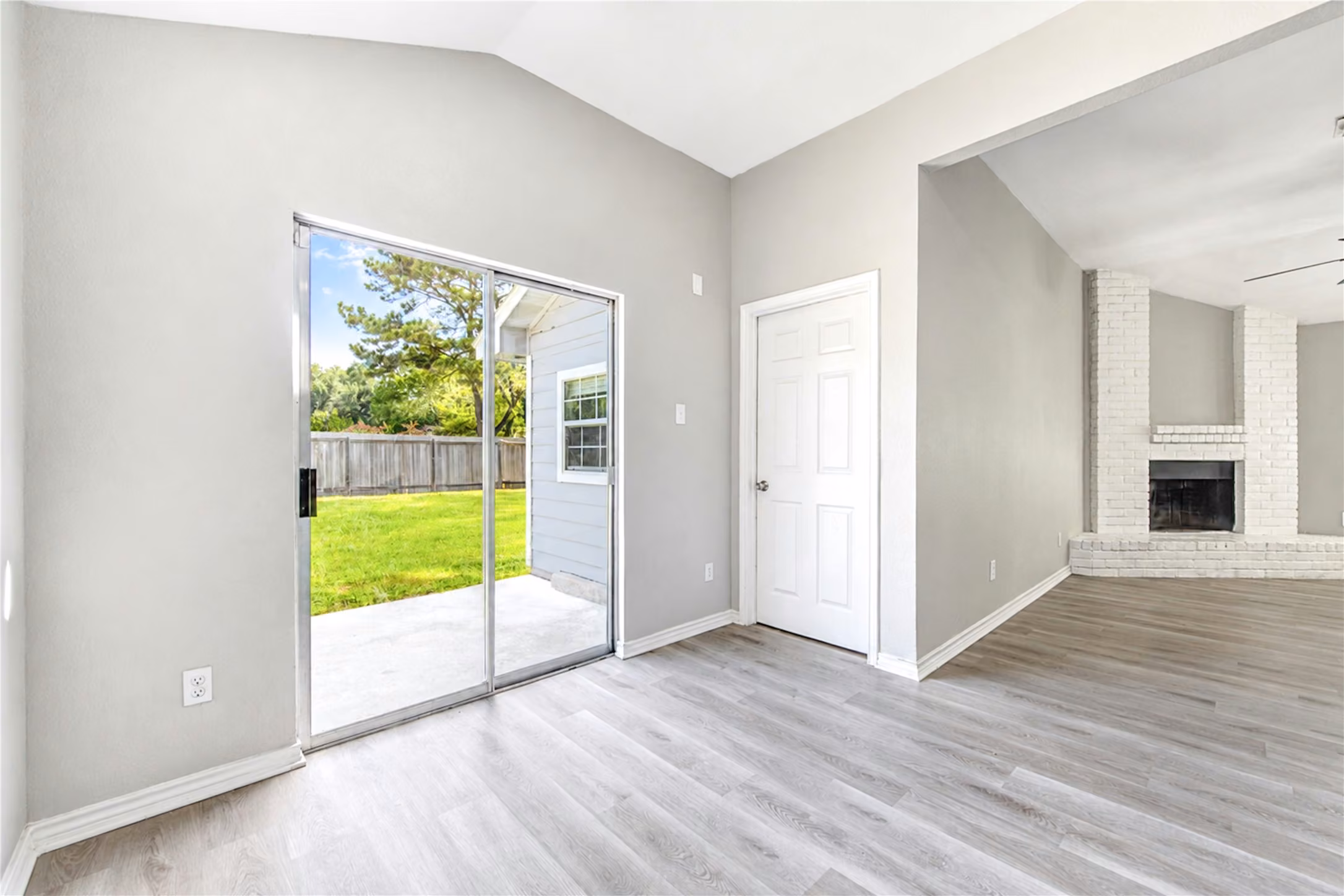 Photo 7 of 15814 Murrelet Court, Humble, TX