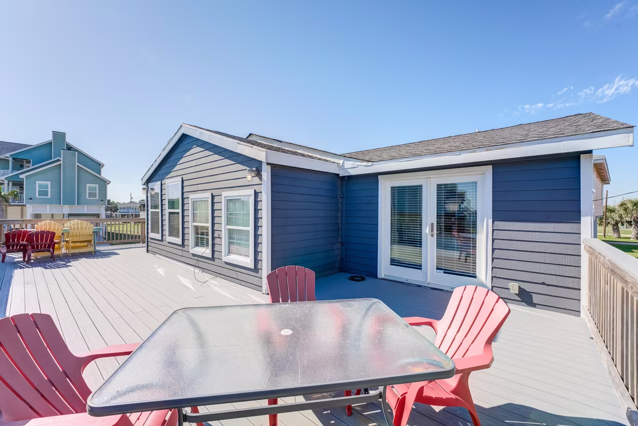 Photo 4 of 4211 Surf Drive, Galveston, TX
