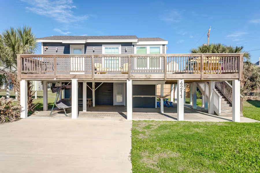 Photo 7 of 4211 Surf Drive, Galveston, TX