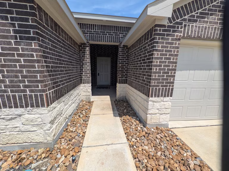 Photo 4 of 4988 Blue Beetle Ridge Drive, Katy, TX