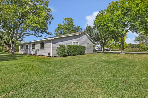 Photo 4 of 507 Atascocita Road, Humble, TX