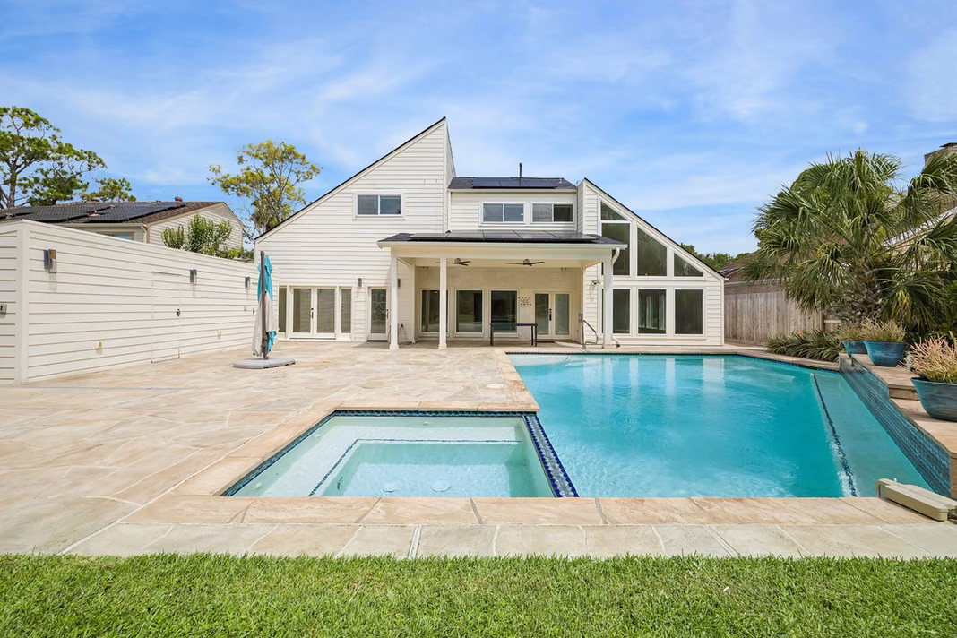 Photo 5 of 11931 Carriage Hill Drive, Houston, TX