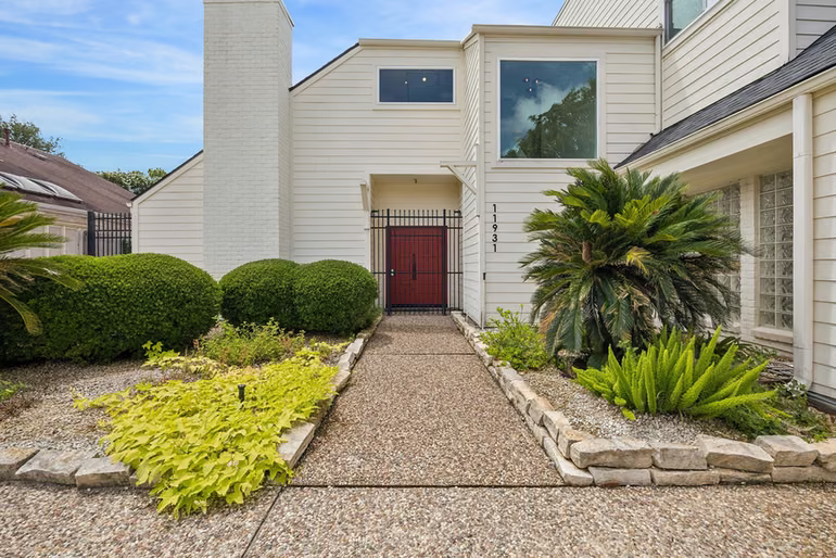 Photo 7 of 11931 Carriage Hill Drive, Houston, TX