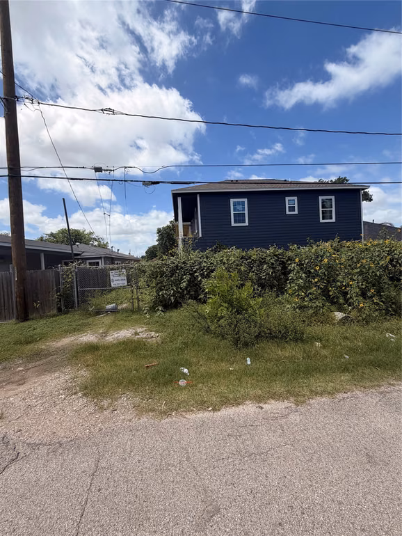 Photo 3 of 4619 Maggie Street A, Houston, TX